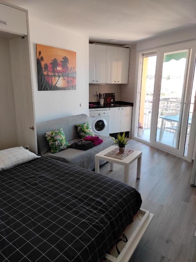 Estudio Recien Reformado En Primera Linea De Playa Lejlighed Benalmádena Eksteriør billede