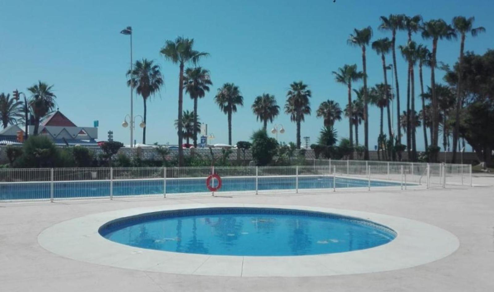 Estudio Recien Reformado En Primera Linea De Playa Lejlighed Benalmádena Eksteriør billede